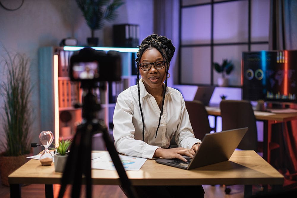 The top 10 best online side hustles for 2025